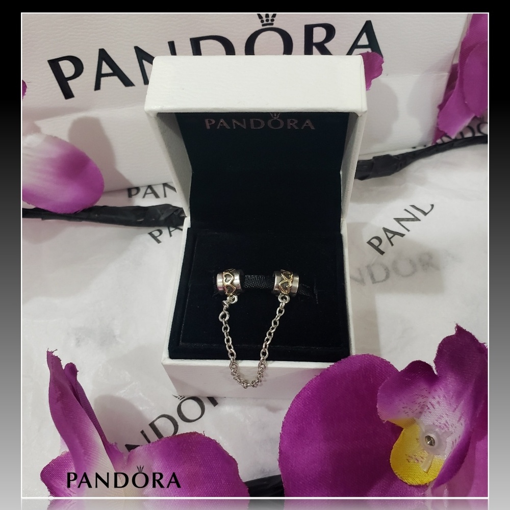 🚫 SOLD 🚫  Pandora Gold Heart Safety Chain 🌺